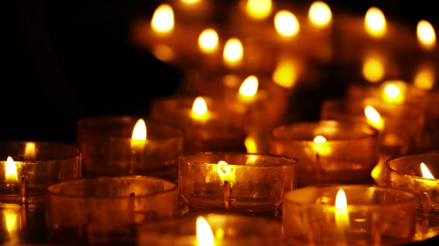 Velas en casa: por qué evitarlas de noche y cómo usarlas con seguridad